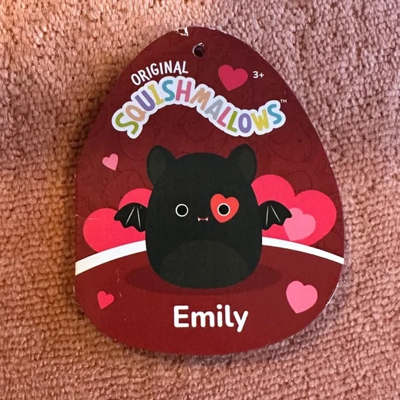 Squishmallows 3.5 in Emily the Bat clip keychain with Valentine’s Day tag - Picture 3 of 4